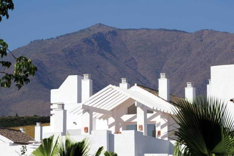 Alcazaba Hills Resort 埃斯特波纳 外观 照片